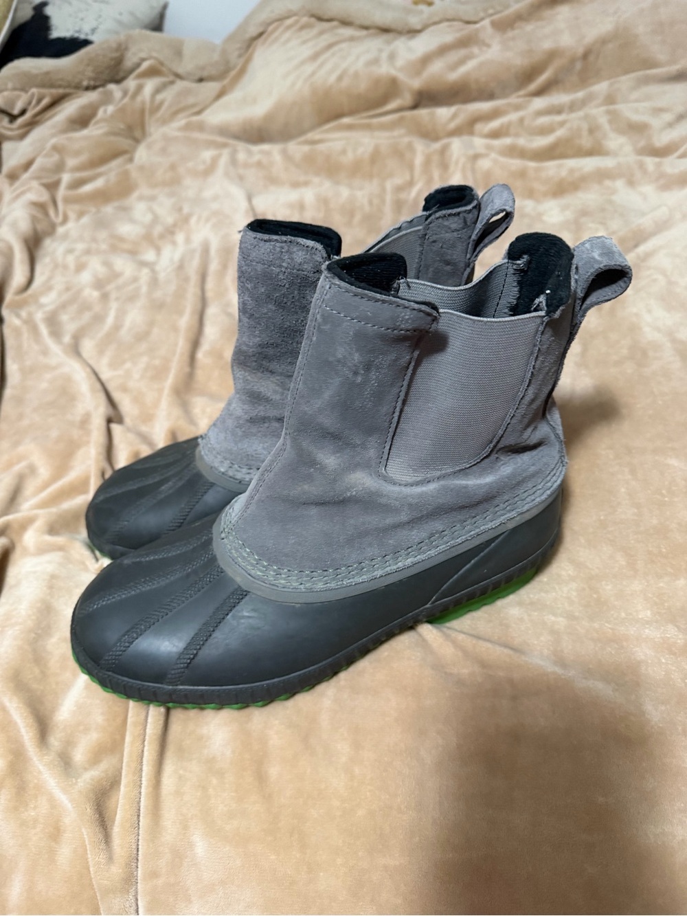 Sorel Cheyanne Gray and Black Winter Waterproof Rain Boots Women’s 7